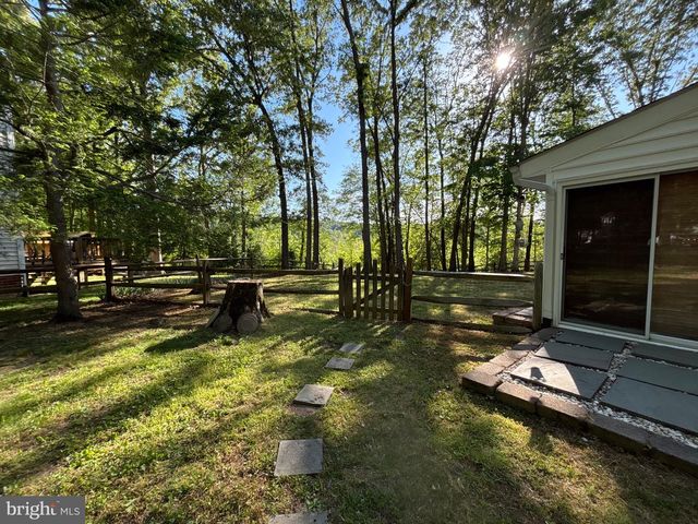 3040 CRUISER DR, Stafford, VA 22554