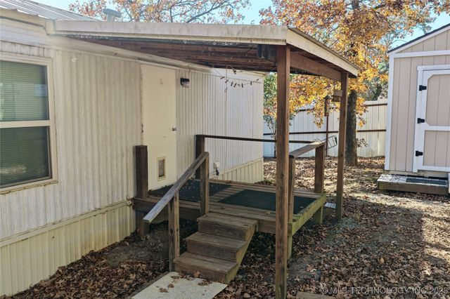 344 Persimmon Lane, Canadian, OK 74425