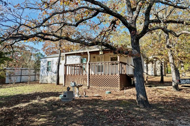 344 Persimmon Lane, Canadian, OK 74425