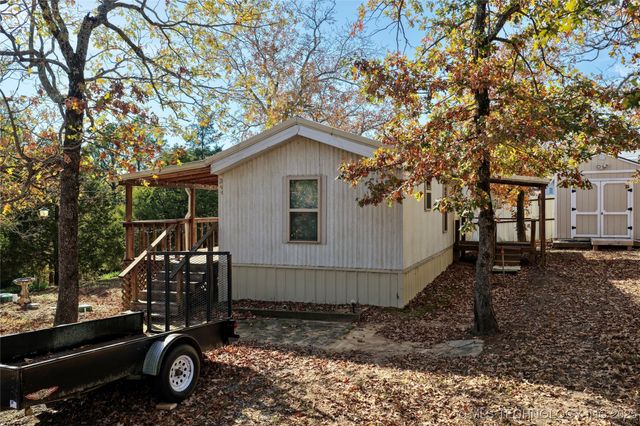 344 Persimmon Lane, Canadian, OK 74425