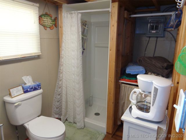 344 Persimmon Lane, Canadian, OK 74425