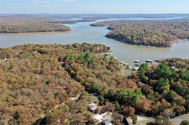 344 Persimmon Lane, Canadian, OK 74425