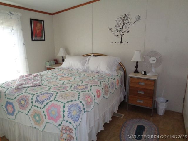 344 Persimmon Lane, Canadian, OK 74425