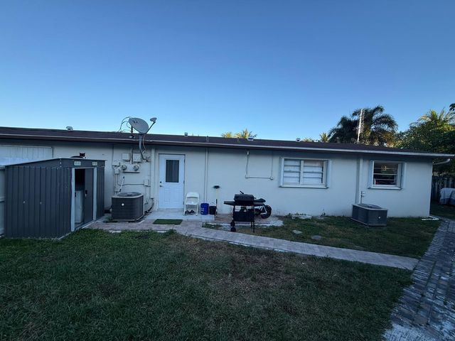 4865 Dell Avenue, Lake Worth, FL 33461