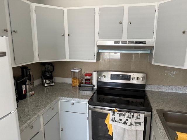 4865 Dell Avenue, Lake Worth, FL 33461