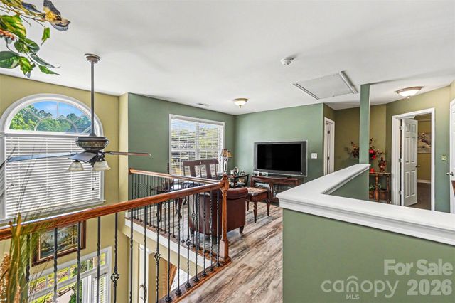 10812 Clark Street, Davidson, NC 28036