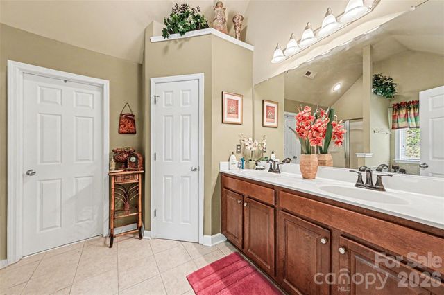 10812 Clark Street, Davidson, NC 28036