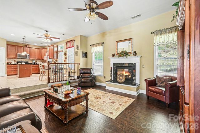 10812 Clark Street, Davidson, NC 28036