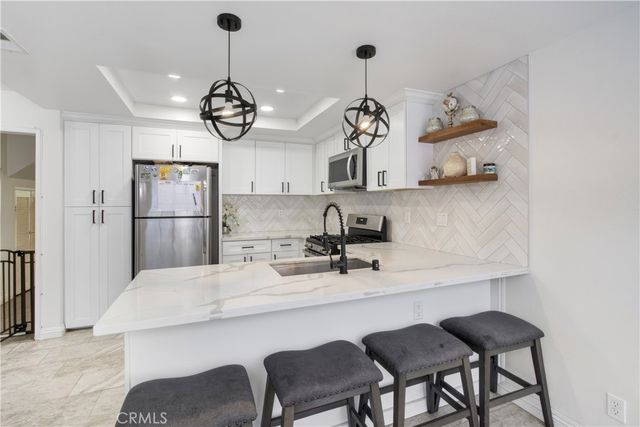11 Wildflower Pl, Pomona, CA 91766