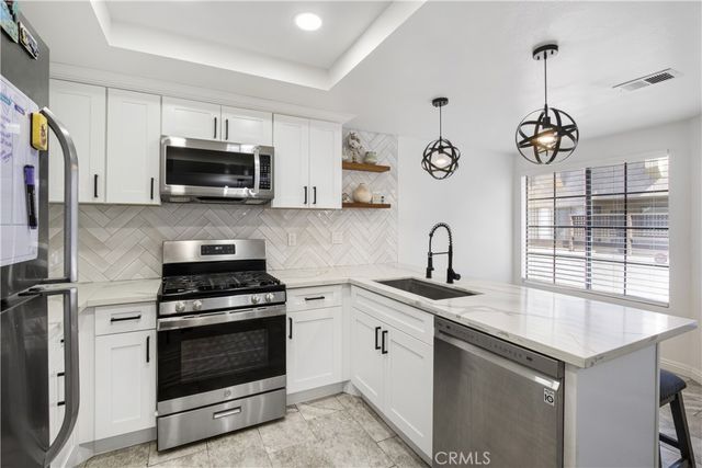 11 Wildflower Pl, Pomona, CA 91766