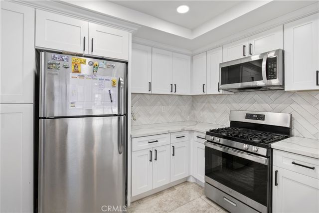 11 Wildflower Pl, Pomona, CA 91766