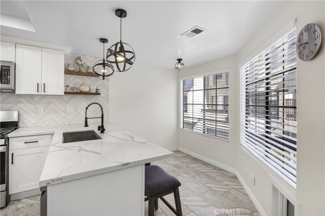 11 Wildflower Pl, Pomona, CA 91766