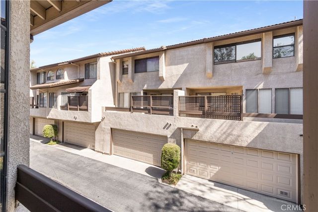 11 Wildflower Pl, Pomona, CA 91766