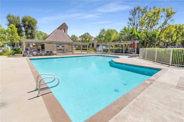 11 Wildflower Pl, Pomona, CA 91766