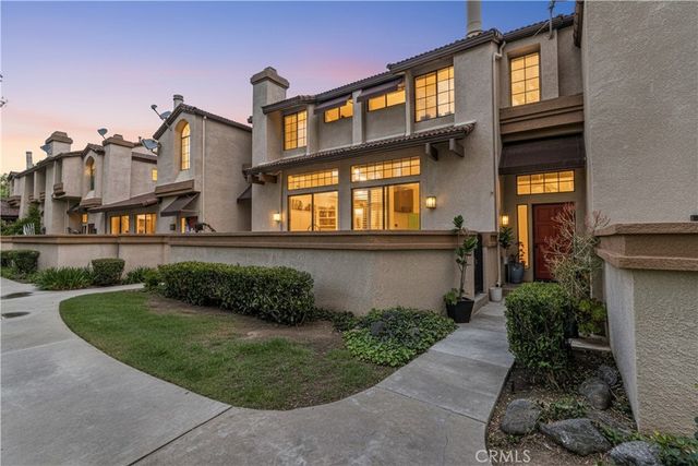 11 Wildflower Pl, Pomona, CA 91766