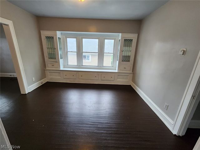 2200 W 104th Street Upper Unit, Cleveland, OH 44102