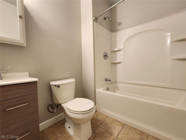 2200 W 104th Street Upper Unit, Cleveland, OH 44102