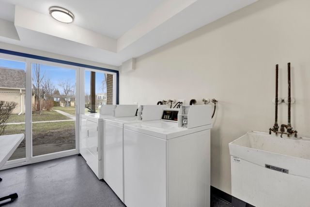 1145 Pleasant Run Drive 609, Wheeling, IL 60090