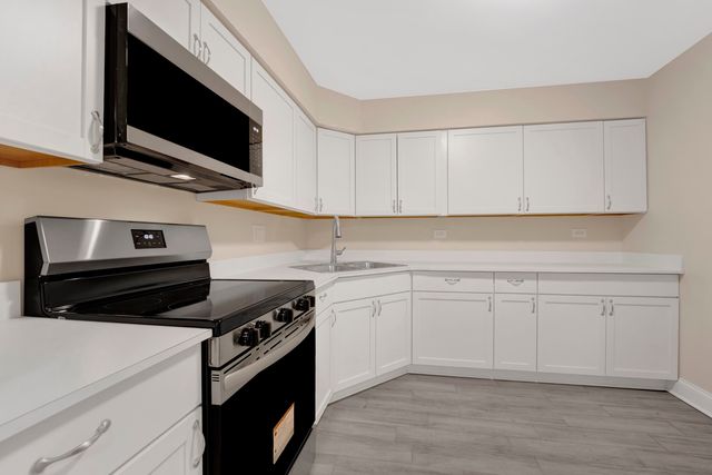 1145 Pleasant Run Drive 609, Wheeling, IL 60090