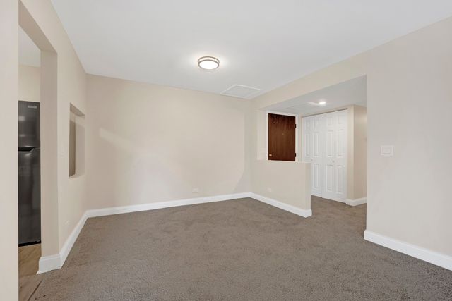 1145 Pleasant Run Drive 609, Wheeling, IL 60090