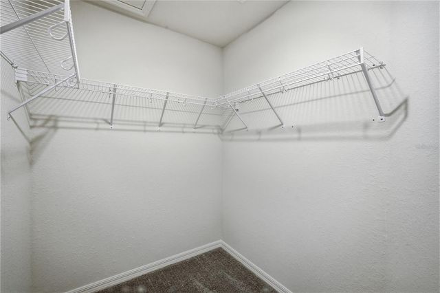 7100 TWISTING PINES LOOP, Zephyrhills, FL 33541