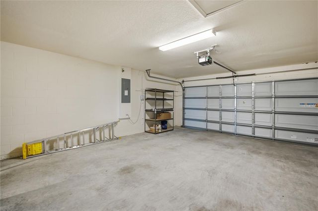 7100 TWISTING PINES LOOP, Zephyrhills, FL 33541