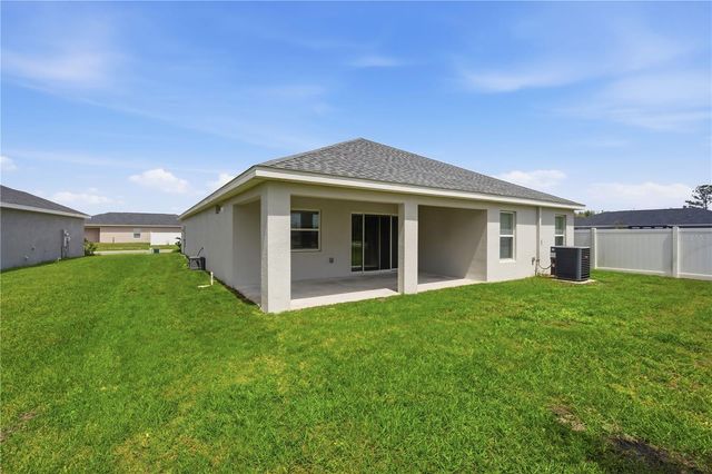 7100 TWISTING PINES LOOP, Zephyrhills, FL 33541