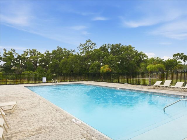 7100 TWISTING PINES LOOP, Zephyrhills, FL 33541