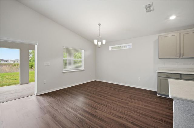 7100 TWISTING PINES LOOP, Zephyrhills, FL 33541