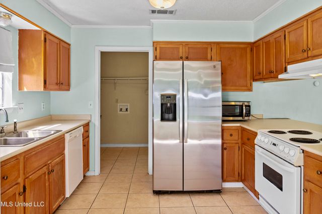 5316 Culeoka Drive, Ocean Springs, MS 39564