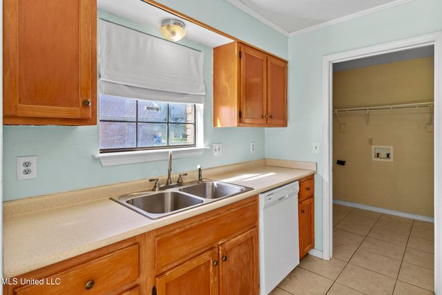5316 Culeoka Drive, Ocean Springs, MS 39564