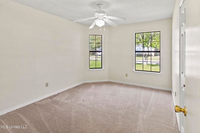 5316 Culeoka Drive, Ocean Springs, MS 39564