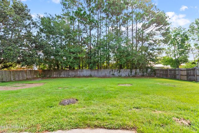 5316 Culeoka Drive, Ocean Springs, MS 39564