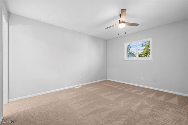 484 Shorefield Drive, Chippewa Lake, OH 44215