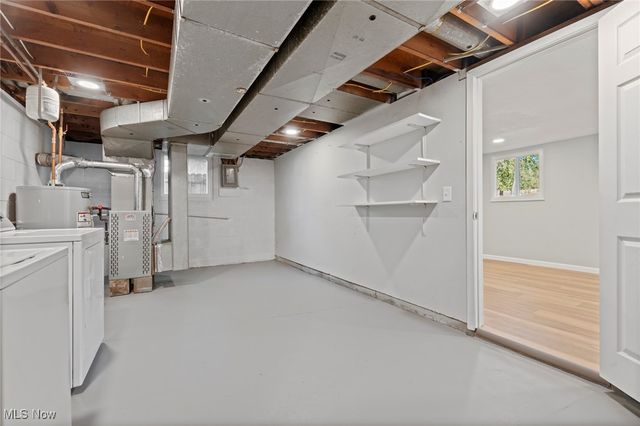 484 Shorefield Drive, Chippewa Lake, OH 44215