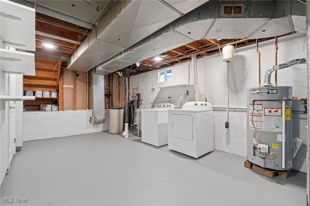 484 Shorefield Drive, Chippewa Lake, OH 44215