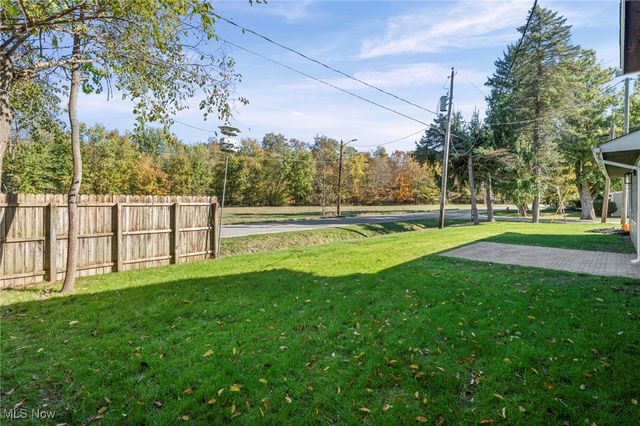 484 Shorefield Drive, Chippewa Lake, OH 44215