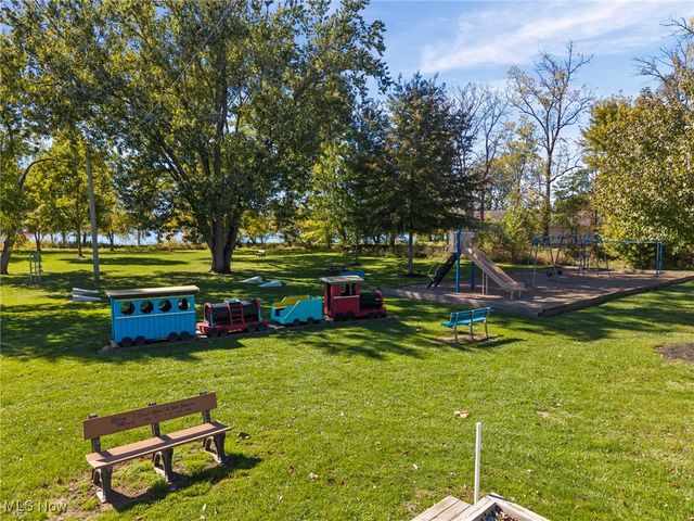 484 Shorefield Drive, Chippewa Lake, OH 44215