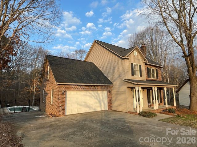 138 Walking Horse Run, Stanley, NC 28164