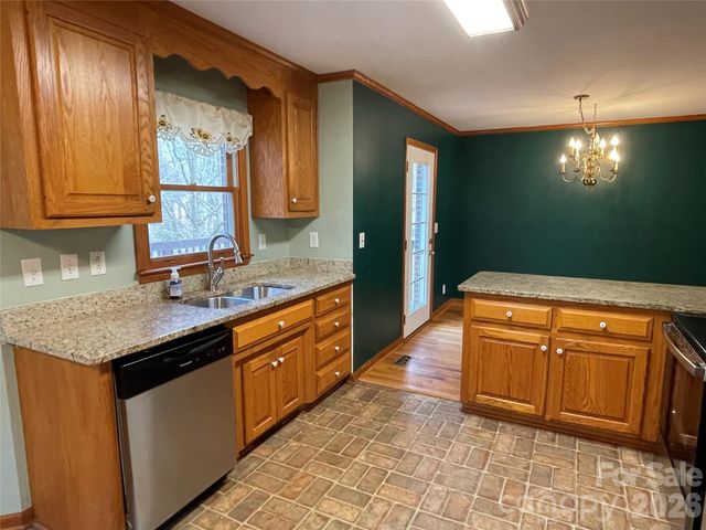 138 Walking Horse Run, Stanley, NC 28164