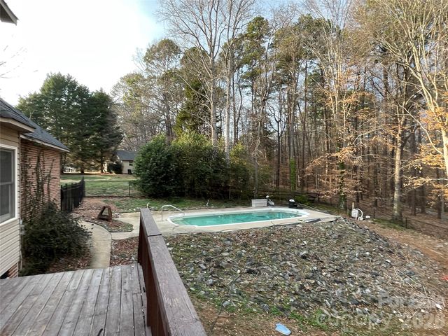 138 Walking Horse Run, Stanley, NC 28164