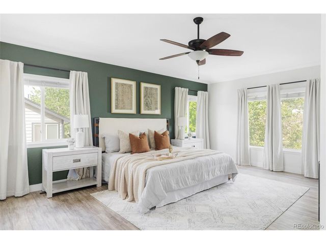 10212 Falcon St, Longmont, CO 80504