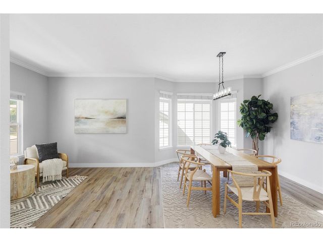 10212 Falcon St, Longmont, CO 80504