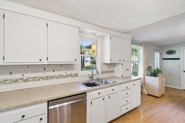 138 Knoll Drive, Battle Creek, MI 49017