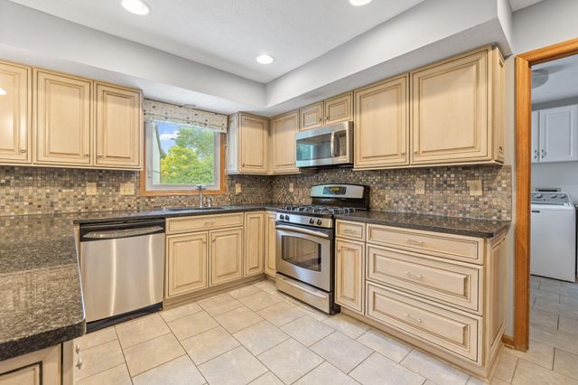 4554 Coolbrook Drive, Hilliard, OH 43026