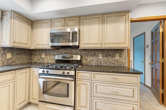 4554 Coolbrook Drive, Hilliard, OH 43026