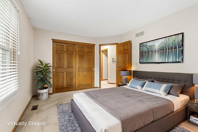 4554 Coolbrook Drive, Hilliard, OH 43026
