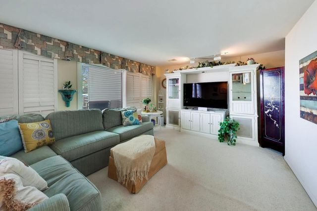 26443 N Ridge Court, Mundelein, IL 60060