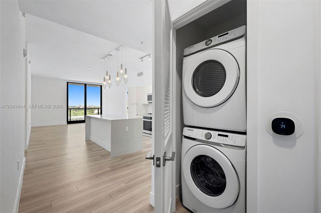 101 Diplomat Pkwy 2009, Hallandale Beach, FL 33009