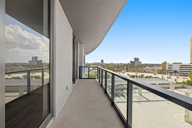 101 Diplomat Pkwy 2009, Hallandale Beach, FL 33009
